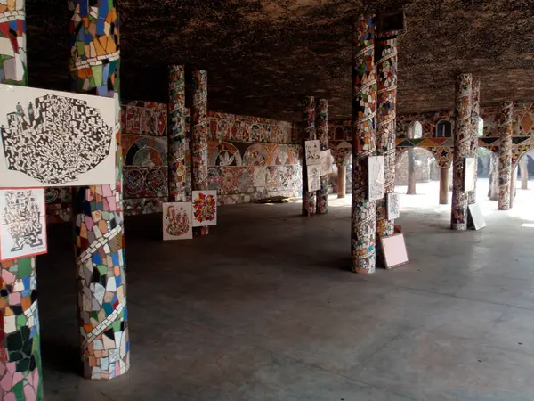 Taşlı bahçe, taşlı ve taşlı Inmumbai Hindistan