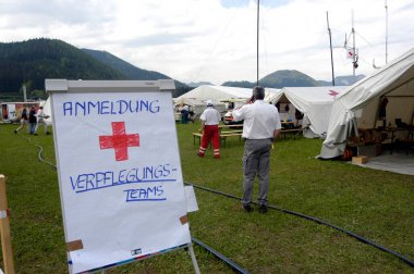 acil durum barınağı ya da acil durum yatağı, insanlar için sığınak