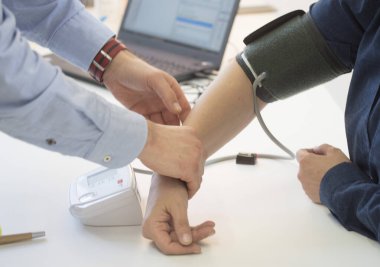 cardiovascular examination at the doctor, diagnosis of the physical condition