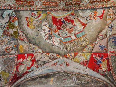 Hinduizm birçok tanrıça ve tanrıçanın olduğu bir dindir.