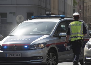 Acil veya acil durumlarla ilgilenmek ve yardım etmek için işlem yönetimi