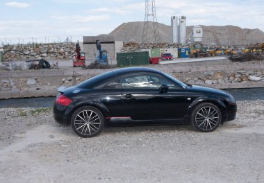 Audi bir otomobil markası veya taşımacılık ve hareketlilik markası olarak