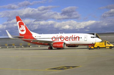 Air Berlin iyi bilinen bir havayolu şirketidir.
