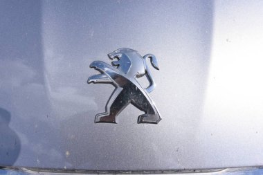 Peugeot bir otomobil markası veya taşımacılık ve hareketlilik markası