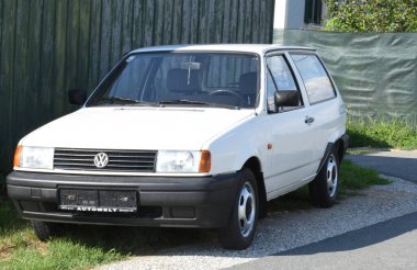 Araba markası ya da taşımacılık ve hareketlilikte otomotiv markası olarak vw polo