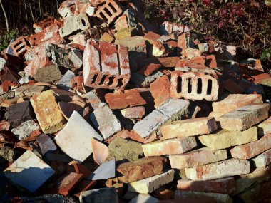 Konutlardaki ısıtma kaybına karşı bir binada termal yalıtım