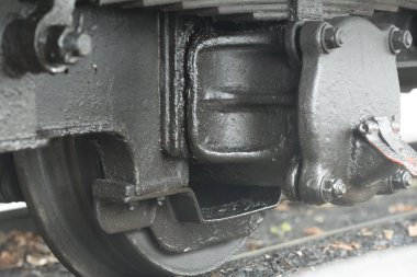 Bir trenin tekerleği, demiryolu ile ulaşım ve hareketlilik