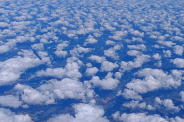 Gökyüzünde bulut oluşumu, meteorolojide bir hava fenomeni