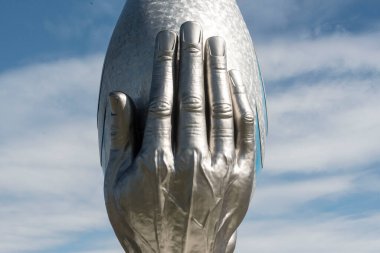 İnsan elinin ve parmağının sembolü dokunmak ve hissetmek için, dokunmak için.