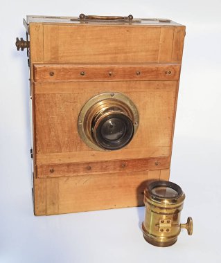 fotoğraf ya da fotoğrafçılık optik salınımlı resimler yapıyor