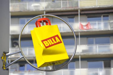 Billa ticaretle uğraşan bir gıda tüccarı.