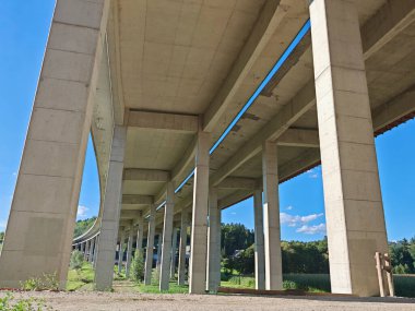 concrete engineering or concrete construction, building architecture in the industry