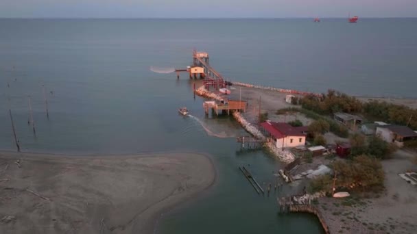 Aerial View Fishing Huts Shores Estuary Sunset Italian Fishing Machine — Stock Video
