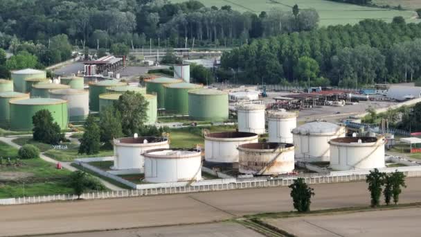 Bulutlu Bir Günde Petrol Rafinerisi Ekosistem Sağlıklı Çevre Kavramları Lacchiarella — Stok video