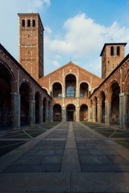 Aziz Ambrose Manastırı (Basilica di Sant 'Ambrogio), Milan, Lombardy, İtalya