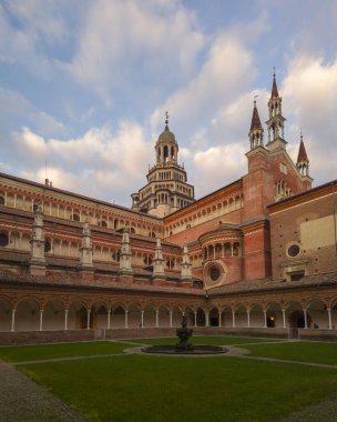 muhteşem Certosa di Pavia manastırı, tarihi anıt kompleksi bir manastır ve bir sığınak içerir. yeşil saray ve kilise, Pavia, İtalya.
