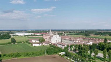 Certosa di Pavia Gra-Car (Gratiarum Carthusia, Santa Maria delle Grazie Manastırı - Sec. XIV), Pavia, İtalya