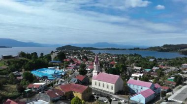 San Agustin Mahallesi Puerto Octay 'lı tarihi kilise. Yüksek kalite 4k görüntü