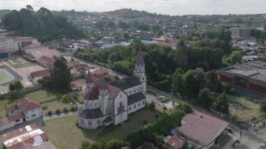 Puerto-Varas los lagos 'taki ünlü kilise. Şili, modern arka plan, Porto-Varas-los-lagos. Yüksek kalite 4k görüntü