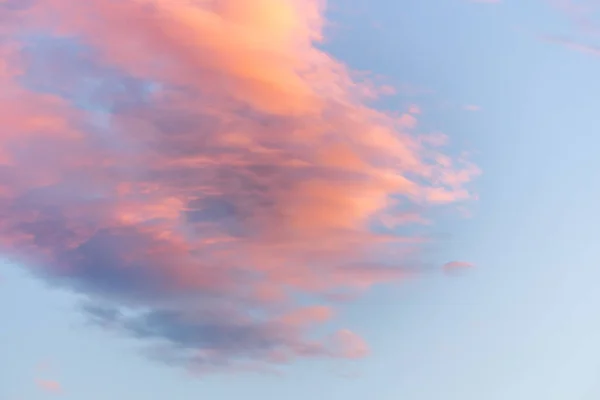 Rózsaszín Narancssárga Felhők Égboltja Esténként Naplementekor Elzász Franciaország — Stock Fotó