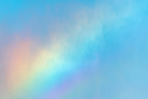 Χρώματα Ουράνιο Τόξο Στο Ρυάκι Του Νερού Από Ένα Γεωργικό — Φωτογραφία Αρχείου