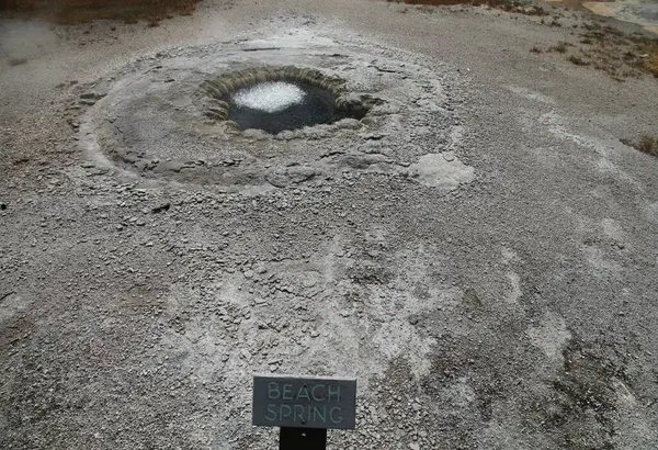 Sign at Beach Spring in Upper Geyser Basin at Yellowstone National Park, Wyoming