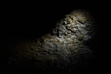 Romanya 'nın Boiu de Sus Mağarası' ndaki mağara oluşumları