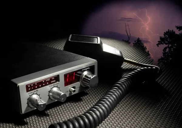 Tempestade Atrás Uma Sobrevivência Rádio Dois Sentidos Microfone — Fotografia de Stock