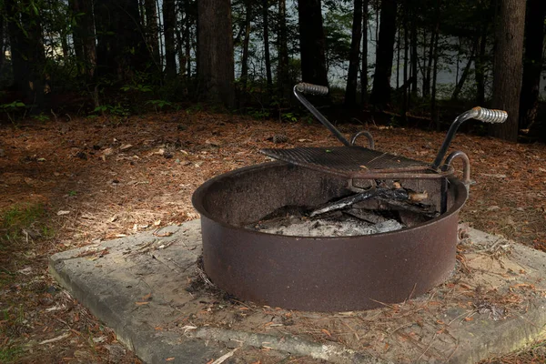 stock image Rusty grill at Jordan Lake in North Carolina