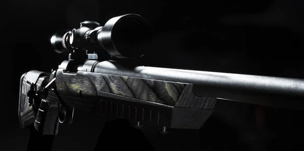 Riflescope Rifle Ação Parafuso Com Fundo Preto — Fotografia de Stock
