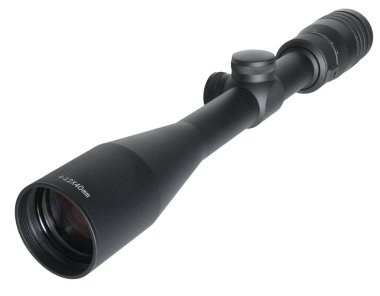 Sol taraftan 40 mm objektif mercekle büyütülmüş tüfek dürbünü görülüyor.