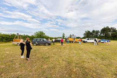 Aklı başında bir tekne gezisi. Sjour en bteau sur la Sane.