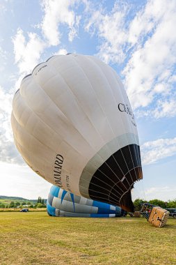 Aklı başında bir tekne gezisi. Sjour en bteau sur la Sane.