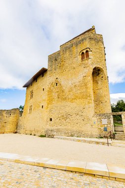 23 Eylül 2025 'te Fransa' nın Drome departmanındaki Le Poet Laval adlı ortaçağ tünemiş köyünün mineral mimarisi.