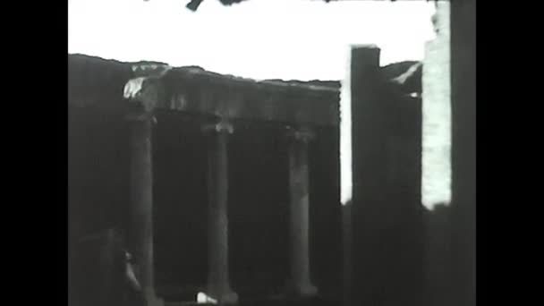 意大利 1950年 20世纪50年代的黑白考古发掘 — 图库视频影像