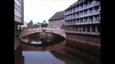 nuremberg, Almanya Mart 1970: 70 'lerde nehir manzaralı nuremberg binaları