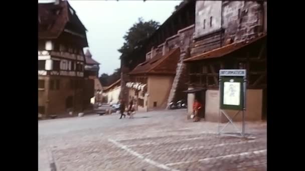 1970年3月ドイツ ニュルンベルク市の歴史的建造物70年代 — ストック動画