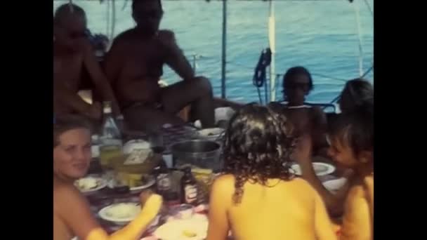 Naples Italy June 1980 People Boat Lunch Sea Holidays 80S — Stock Video