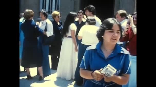 Madrid Spain June 1970 People Talking Square 70S — Stock Video