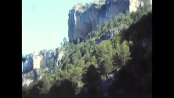 Madrid Spanien Juni 1970 Natürlicher Ort Den Bergen Mit Fluss — Stockvideo