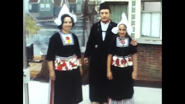 Volendam Netherlands Μάιος 1970 Κατάστημα Σουβενίρ Στις Κάτω Χώρες Δεκαετία — Αρχείο Βίντεο