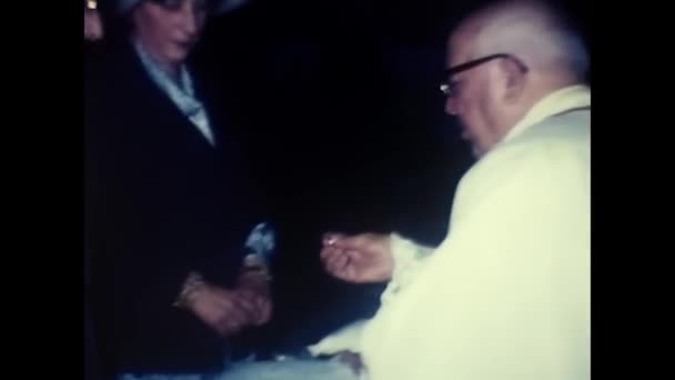 Palermo Italy December 1970 Married Couple Celebrate Wedding Anniversary Exchanging — Stok video