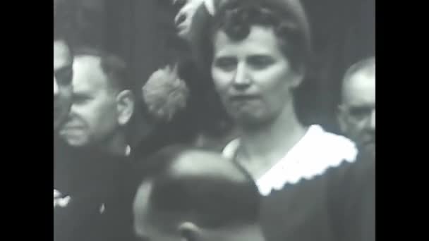 Παλέρμο Ιταλία Δεκέμβριος 1940 Ομάδες Μελών Της Οικογένειας Βγάζουν Φωτογραφία — Αρχείο Βίντεο