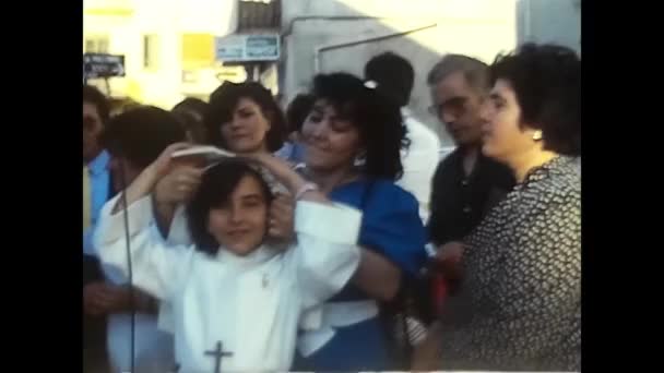 Palermo Italy May 1980 Girl Relatives Church 80S — Stock videók