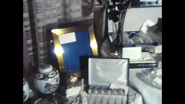 Палермо Італія Грудень 1980 Весільні Подарунки Столі Нареченого — стокове відео