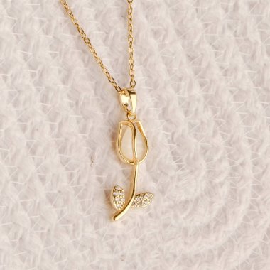 luxury gold and diamond jewelery