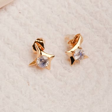 luxury gold and diamond jewelery