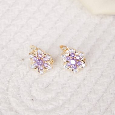 luxury gold and diamond jewelery