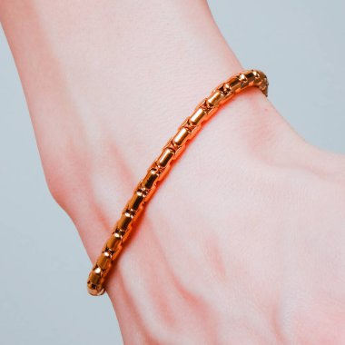 luxury gold and diamond jewelery