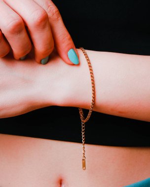 luxury gold and diamond jewelery